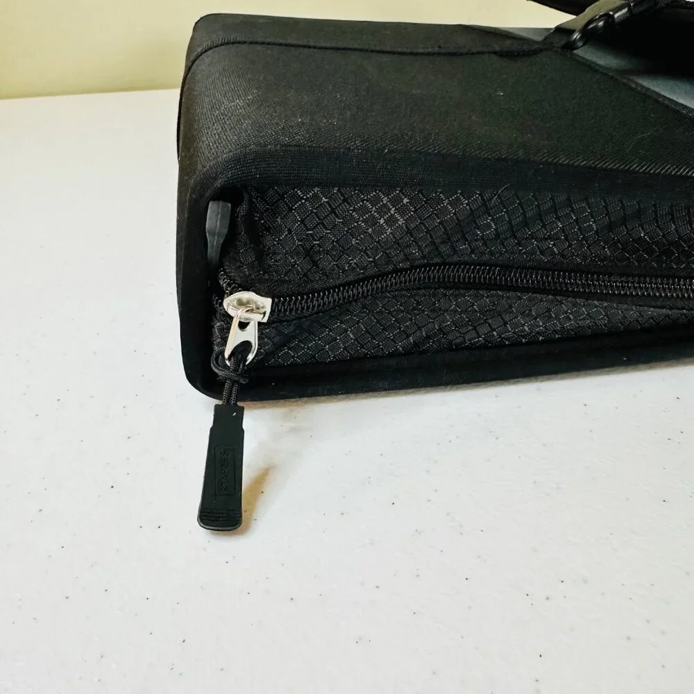 Black Staples 3-Ring D-Ring Zipper Binder Pockets Adjustable Strap